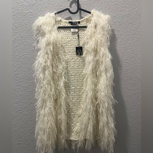 Faux fur vest - cream colored - tunic style - light weight